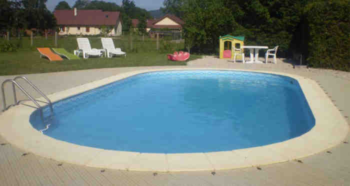 calculez facilement le volume de votre piscine en mètres cubes (m3) grâce à notre guide simple et rapide. obtenez des résultats précis pour mieux gérer l'entretien et le traitement de l'eau.