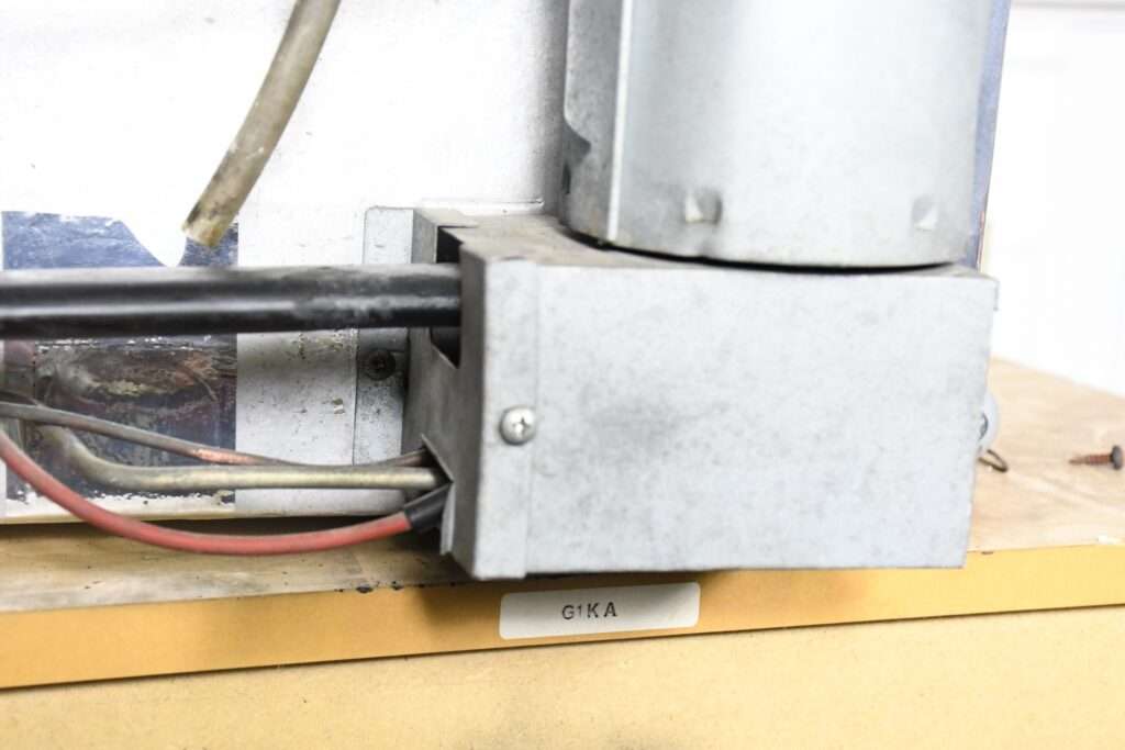 découvrez comment choisir le frigo trimixte idéal pour votre camping-car : conseils pratiques, critères essentiels et astuces pour un voyage réussi.