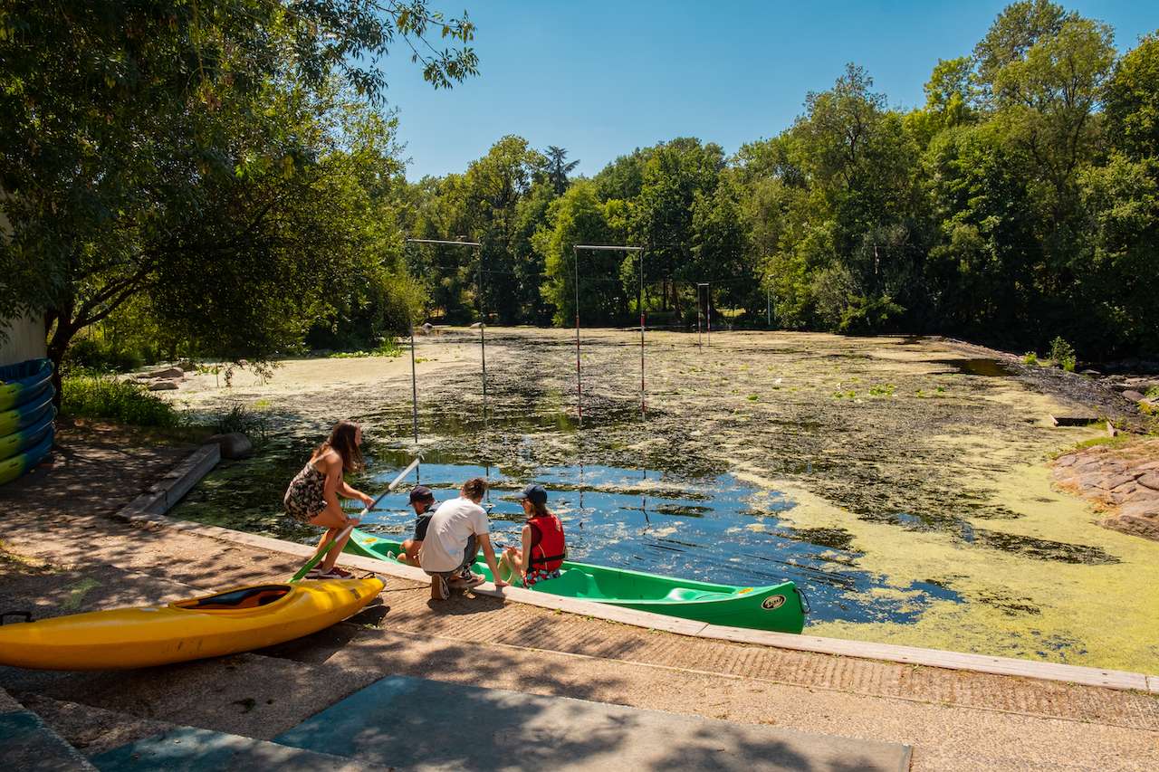 découvrez les meilleurs campings à clisson pour  et préparez votre séjour idéal avec des hébergements de qualité, des activités pour toute la famille et un cadre naturel exceptionnel.