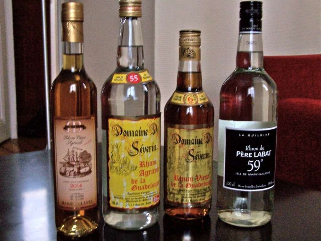 découvrez la quantité de rhum autorisée à ramener en guadeloupe en 2023, les règles douanières à respecter et les conseils pour votre voyage.