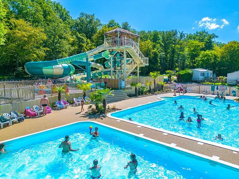 découvrez le camping au lac de panthier : profitez d'activités nautiques, randonnées et détente, avec des hébergements confortables pour un séjour réussi en pleine nature.