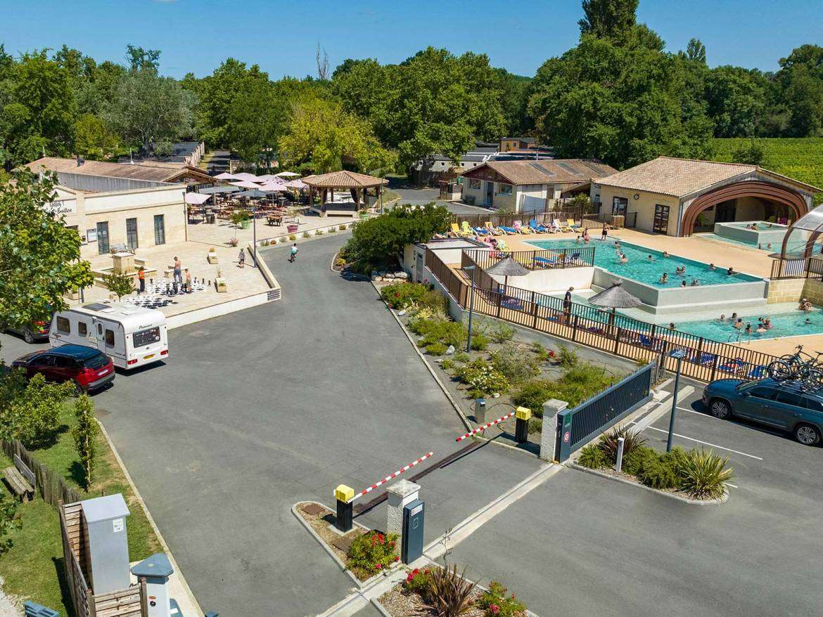 découvrez les meilleurs emplacements de camping à saint-émilion, au cœur des vignobles, pour un séjour nature alliant détente et découvertes.