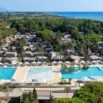 Découvrez le camping 5 étoiles en Corse : confort, nature et luxe au rendez-vous