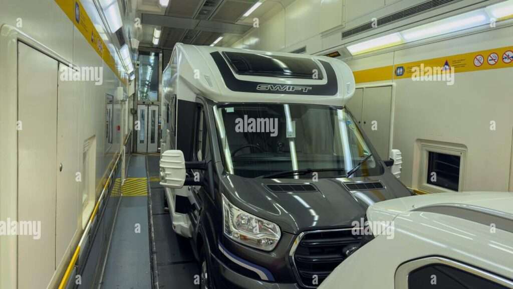 découvrez tout ce qu'il faut savoir pour traverser le tunnel sous la manche en camping-car : conseils, tarifs et astuces pour un voyage réussi entre la france et l'angleterre.